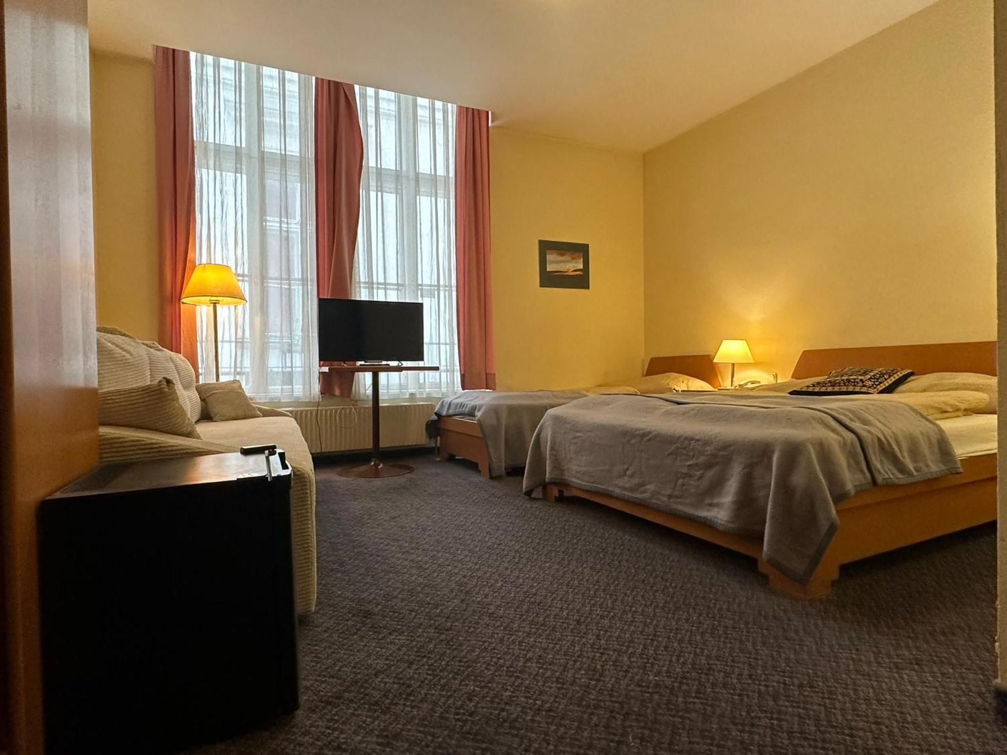 Very Central Apartments, 5 Min To City Center, No Reception Viena Exterior foto