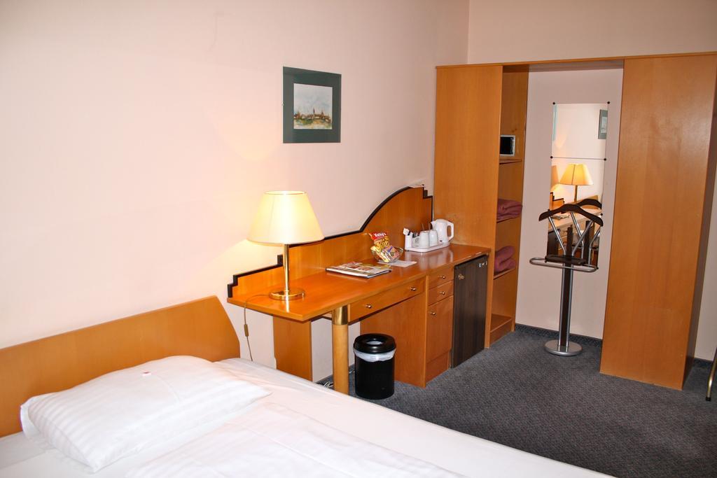 Very Central Apartments, 5 Min To City Center, No Reception Viena Exterior foto