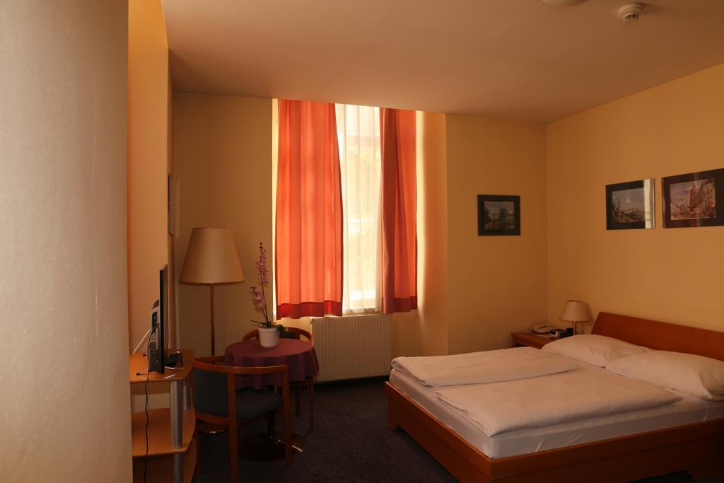 Very Central Apartments, 5 Min To City Center, No Reception Viena Exterior foto