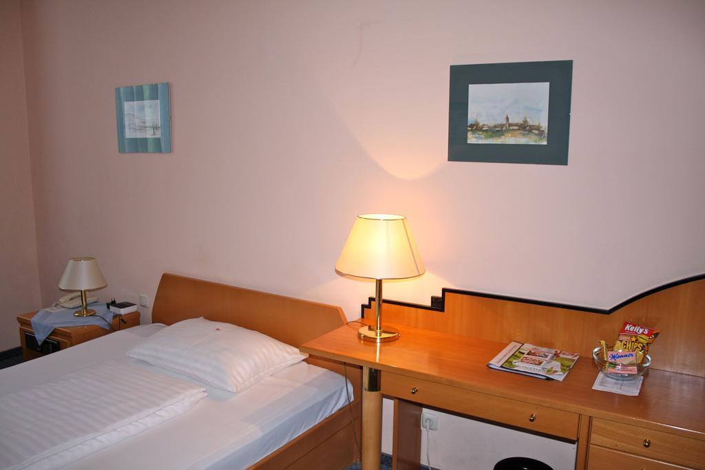 Very Central Apartments, 5 Min To City Center, No Reception Viena Exterior foto